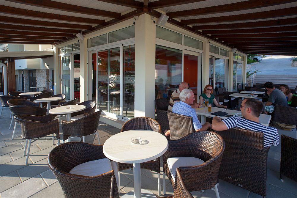 Hotel Vila 4M Ražanac Eksteriør bilde