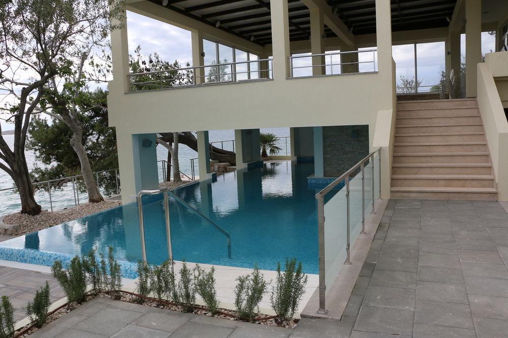 Hotel Vila 4M Ražanac Eksteriør bilde