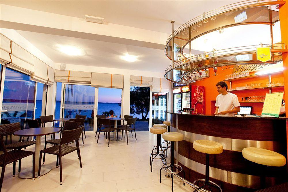 Hotel Vila 4M Ražanac Eksteriør bilde