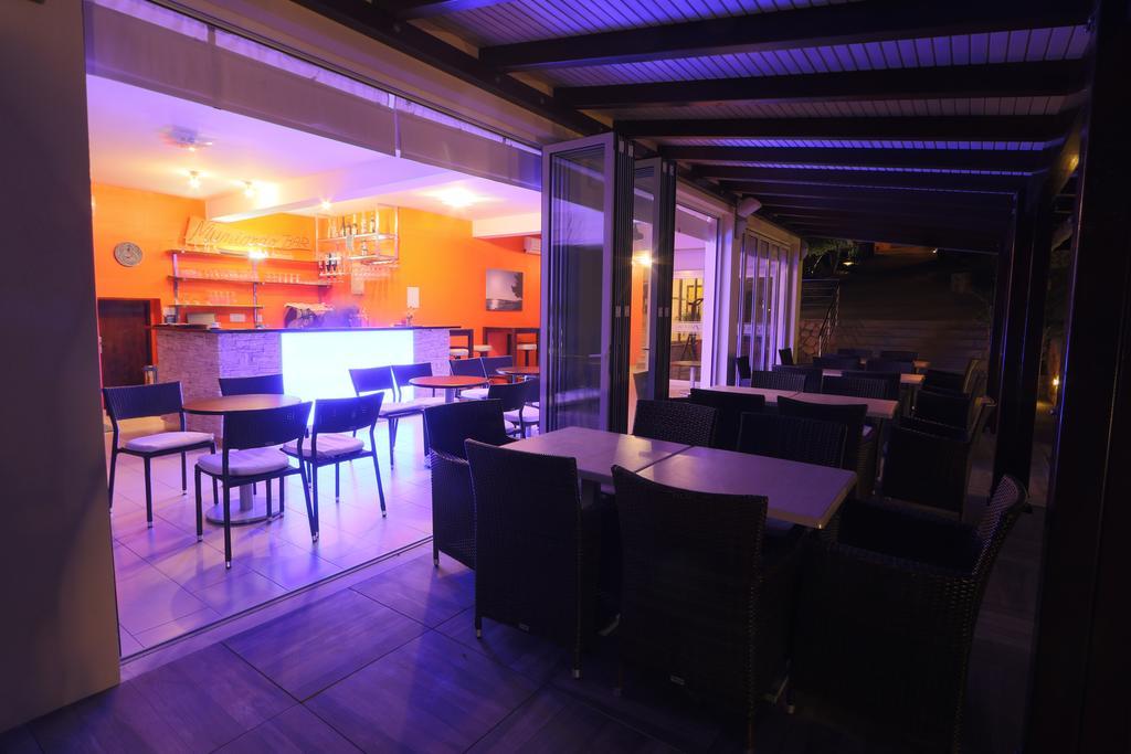 Hotel Vila 4M Ražanac Eksteriør bilde