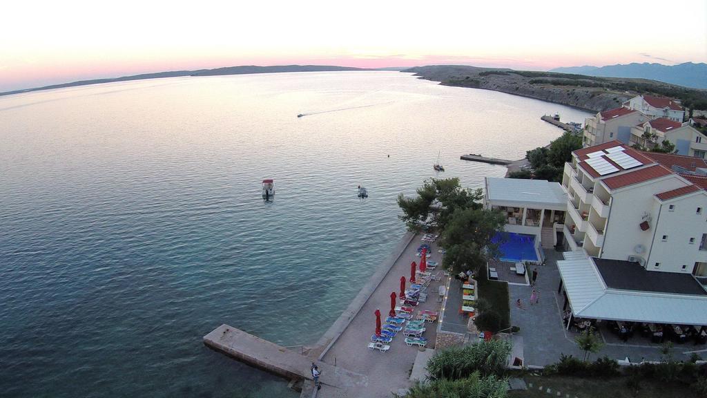Hotel Vila 4M Ražanac Eksteriør bilde