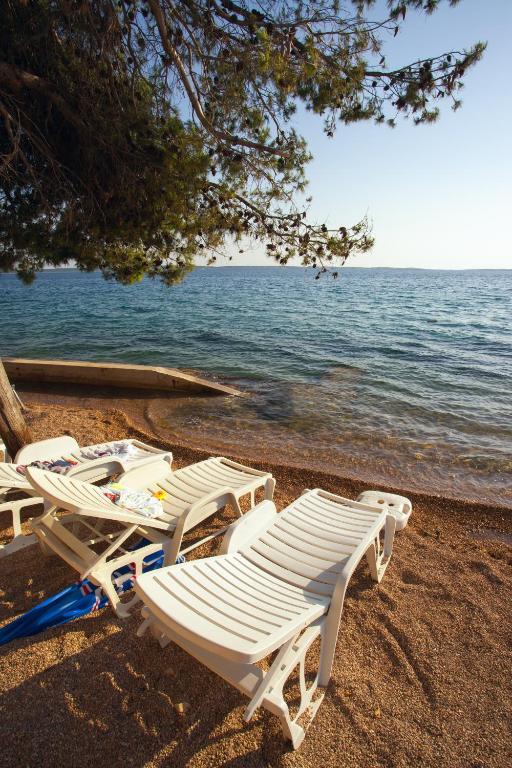 Hotel Vila 4M Ražanac Eksteriør bilde
