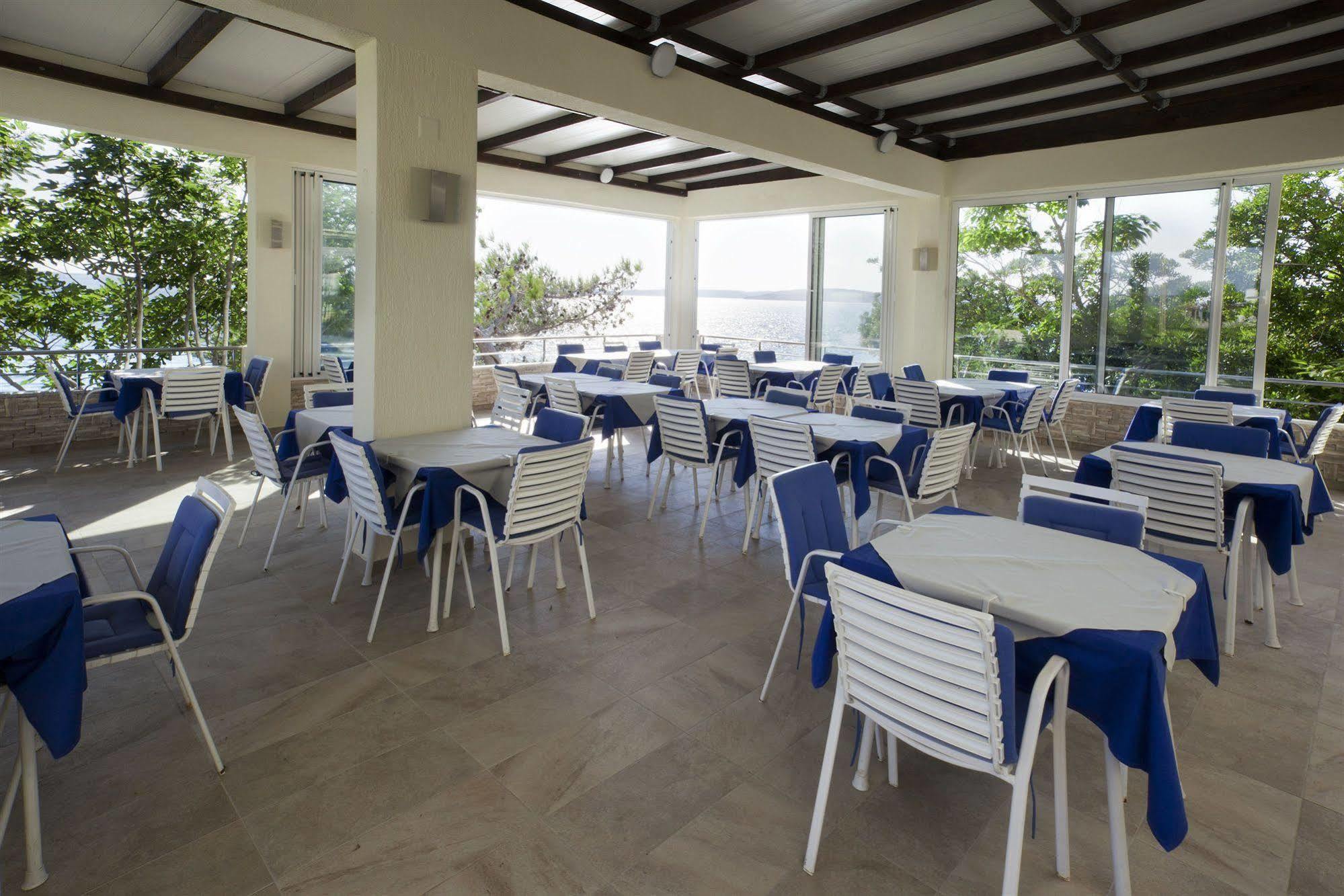 Hotel Vila 4M Ražanac Eksteriør bilde