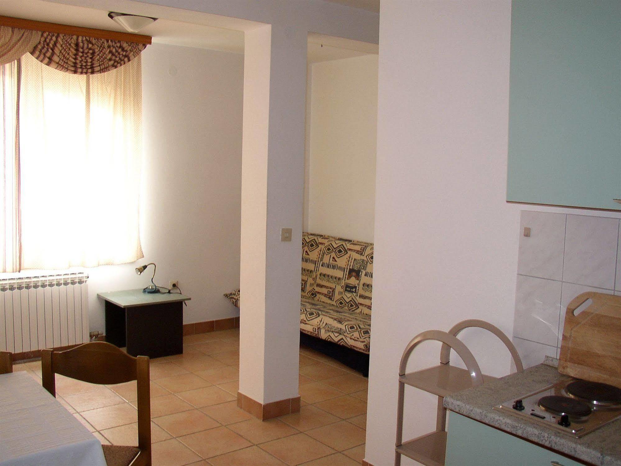 Hotel Vila 4M Ražanac Eksteriør bilde